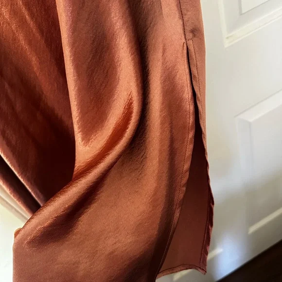 Women's Metallic Skirt - Red - Picture 6 of 6